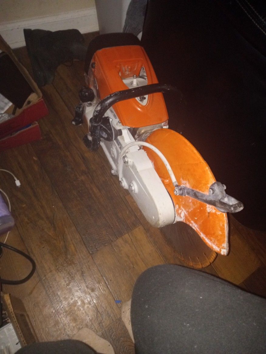 STIHL Ts800 Concrete Saw