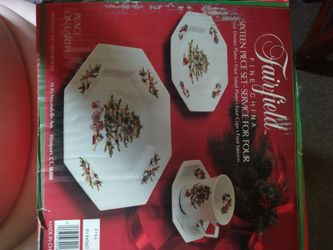 Fairfield Christmas Dishes