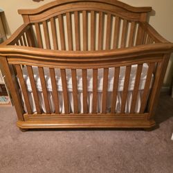 Sorelle Vista Elite 4-in-1 Convertible Crib & Dresser in Espresso.