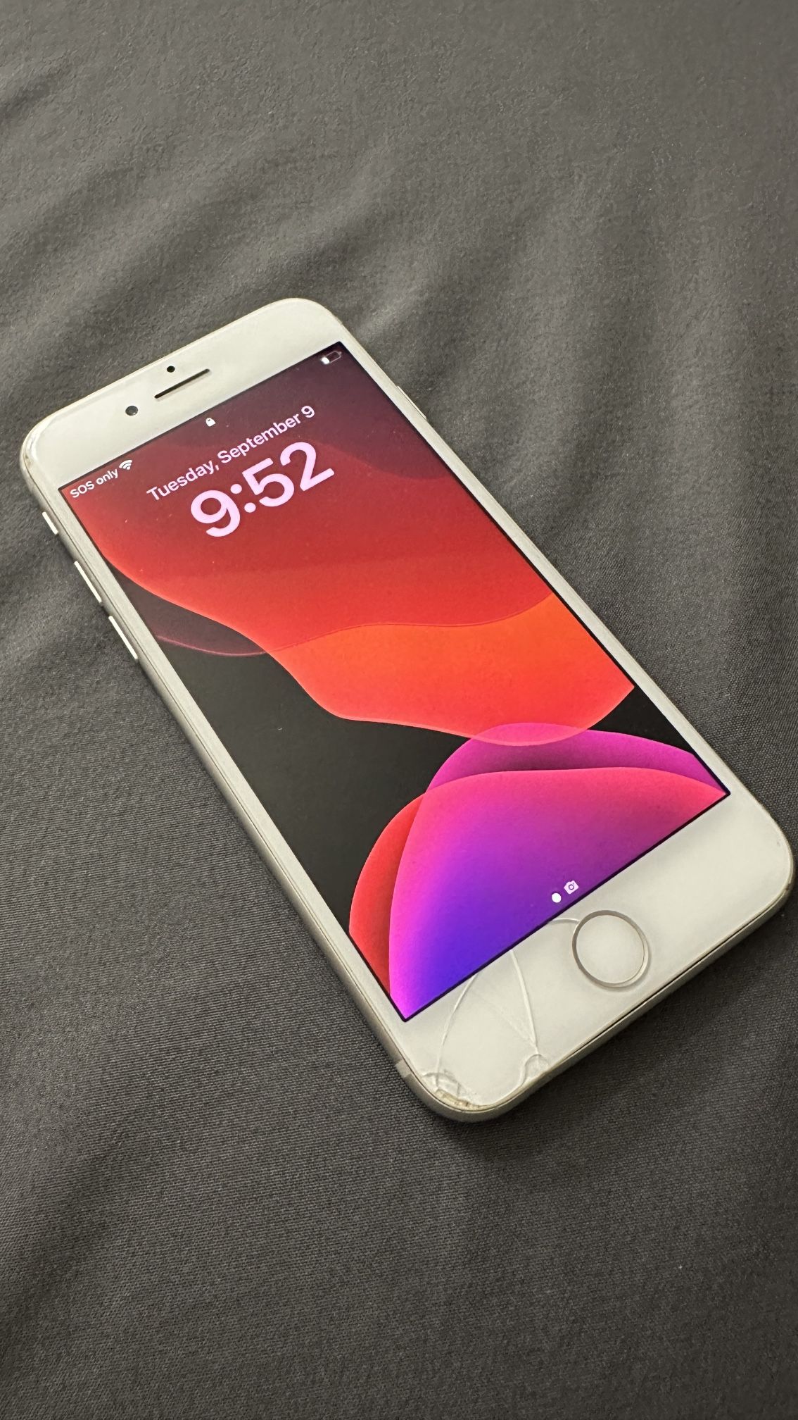 iPhone 8 64GB White