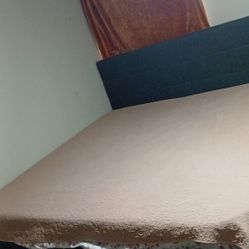 Se Vende Cama En Lawrenceville 550  Como Nueva No Tiene Ningún Detalle 