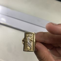 Gold ring
