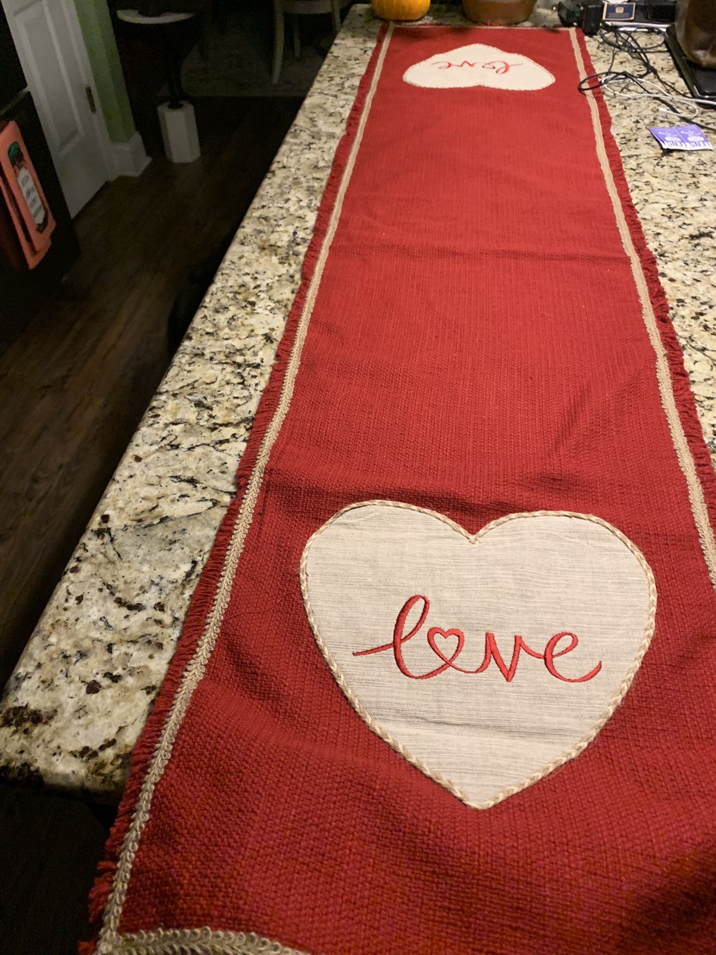 New Red /tan Hearts Table Runner Reverses To Solid Red, 17 By 73 Inches, Thick Weaved Fabric