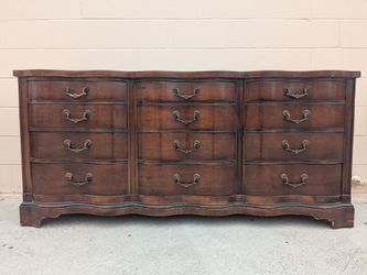 Vintage dresser