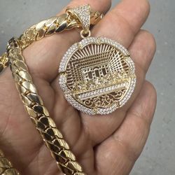 14k Premium Gold Plated Last Supper Pendant And Cuban Necklace🔥