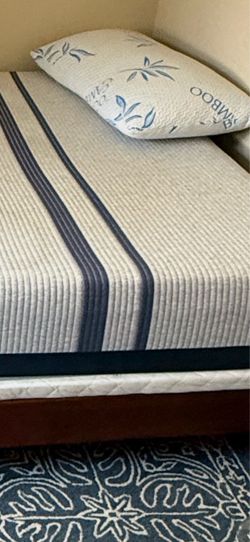 Super comfy Queen size mattress & bed frame for sale