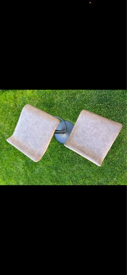 Finnhomy Set Of 2 Adjustable Swivel Bar Stools