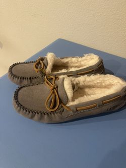 Ugg Shearling Slippers Size 6.5