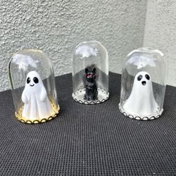 š» Cute handmade Halloween ghost or black cat in glass cloche mini miniature