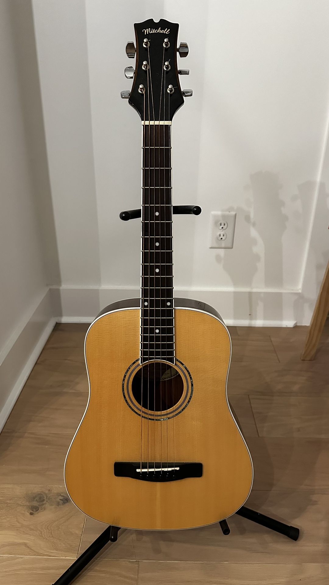 Mitchell DJ120 Acoustic Guitar