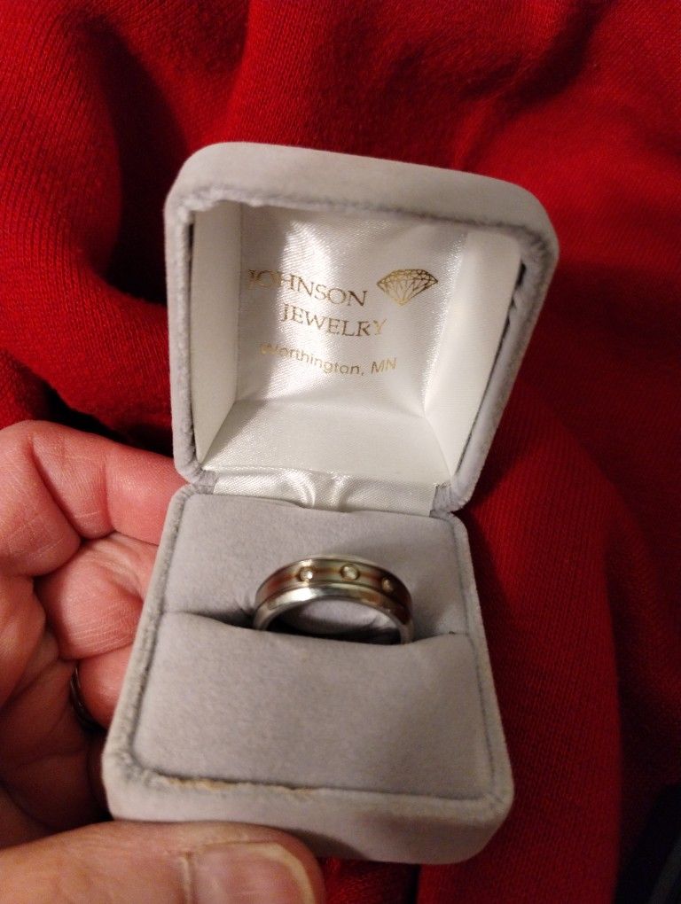 Men's Wedding Band