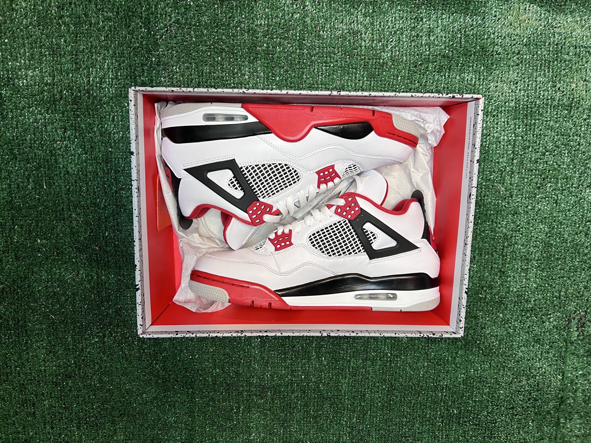 Jordan 4 (fire Red)