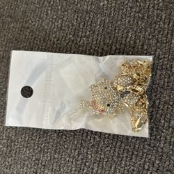 Hello Kitty Dimond Necklace 