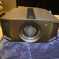 JVC NX7 Projectors