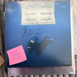 Billie Eilish signed HMHAS (damage to the cover)