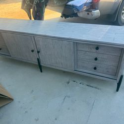 Zane 95' Console / TV Stand 