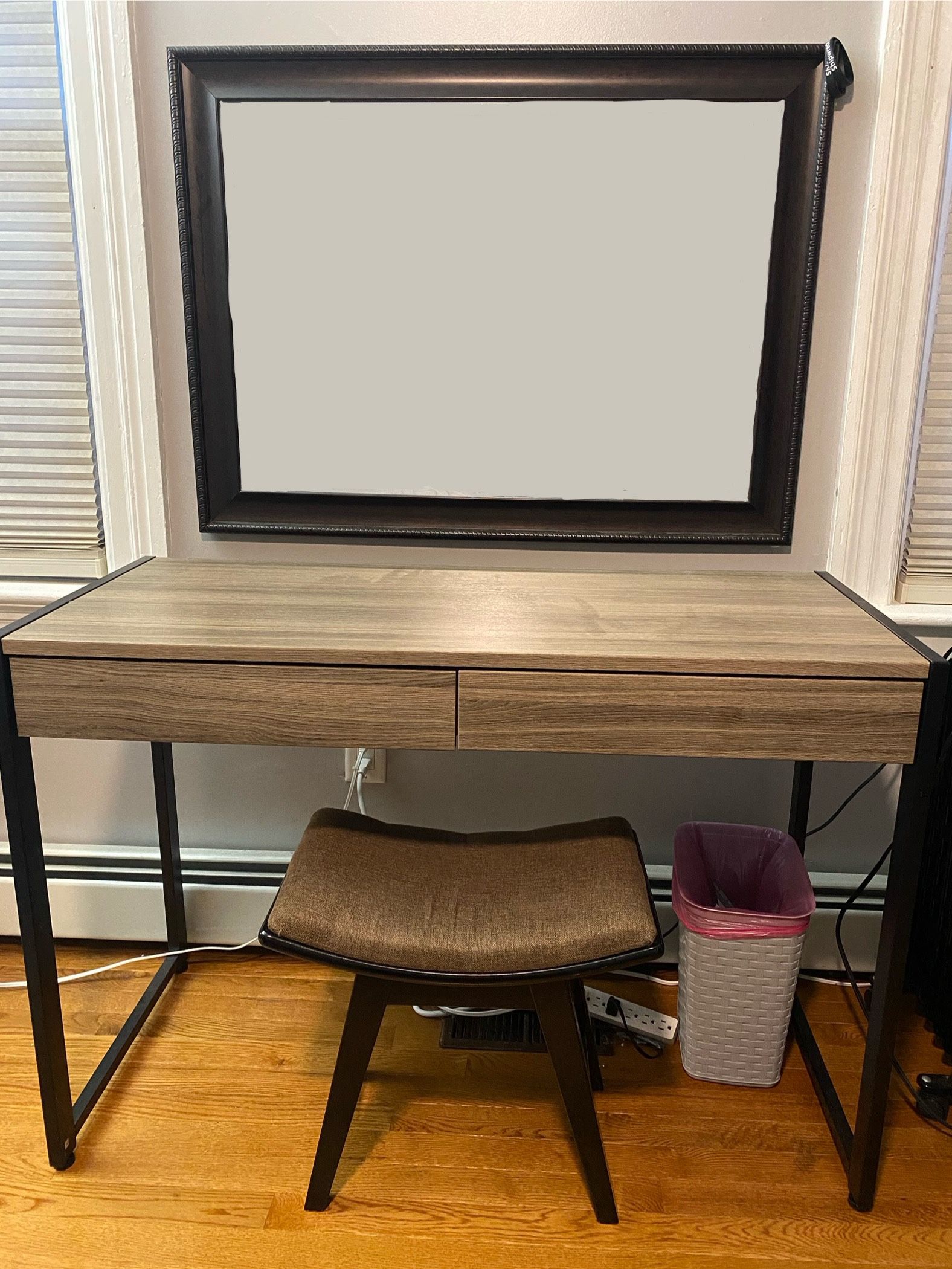 2 Drawer Desk Including Mirror And Seat