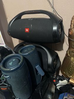 JBL portable speaker speakers