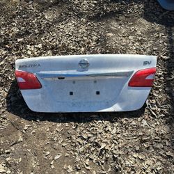 2016-19 Nissan Sentra Trunk