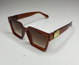Brown Sunglasses For Sale- Fast Shipping Available (Tampa)