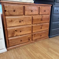 9 Drawer Dresser