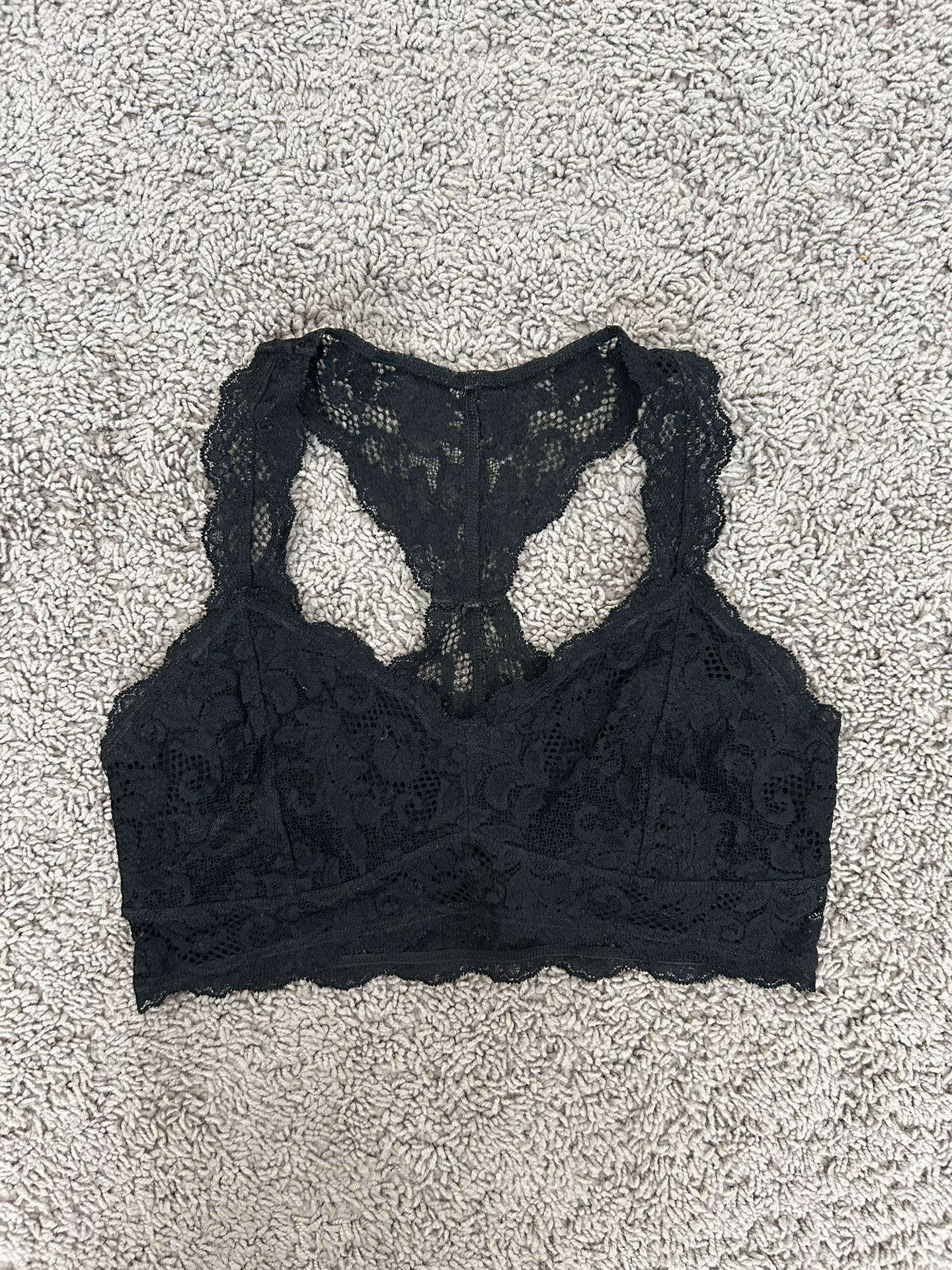 Size M Women’s Express Black Lace Bralette