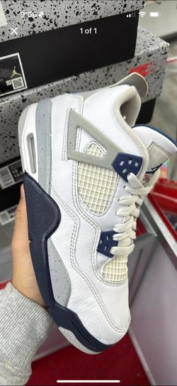 midnight navy jordan 4