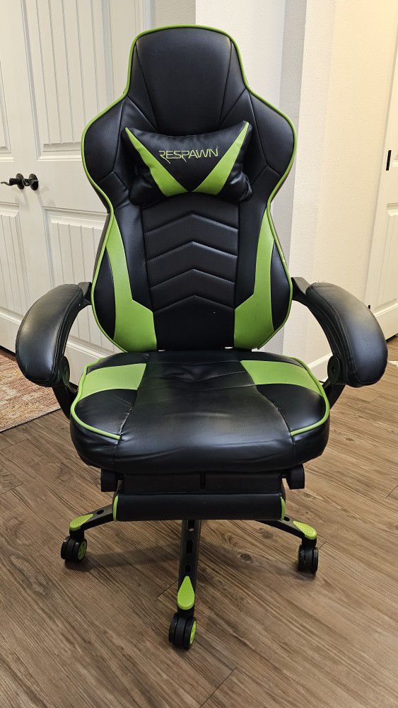 RESPAWN 110 Ergonomic Gaming Chair with Footrest Recliner - Racing Style High Back PC Computer Desk Office Chair - 360 Swivel