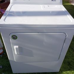 Electric Dryer 220V In Good Condition 