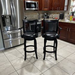 2 Bar Chairs 