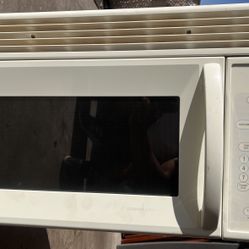 Hotpoint Microwave - Over The Range