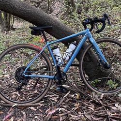 Cannondale TOPSTONE 4 GRAVEL bike SMALL. 