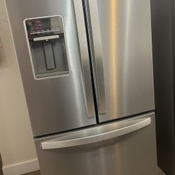 30 Inch Wide French Door Refrigerator  