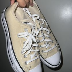 8 1/2 Converse Platform