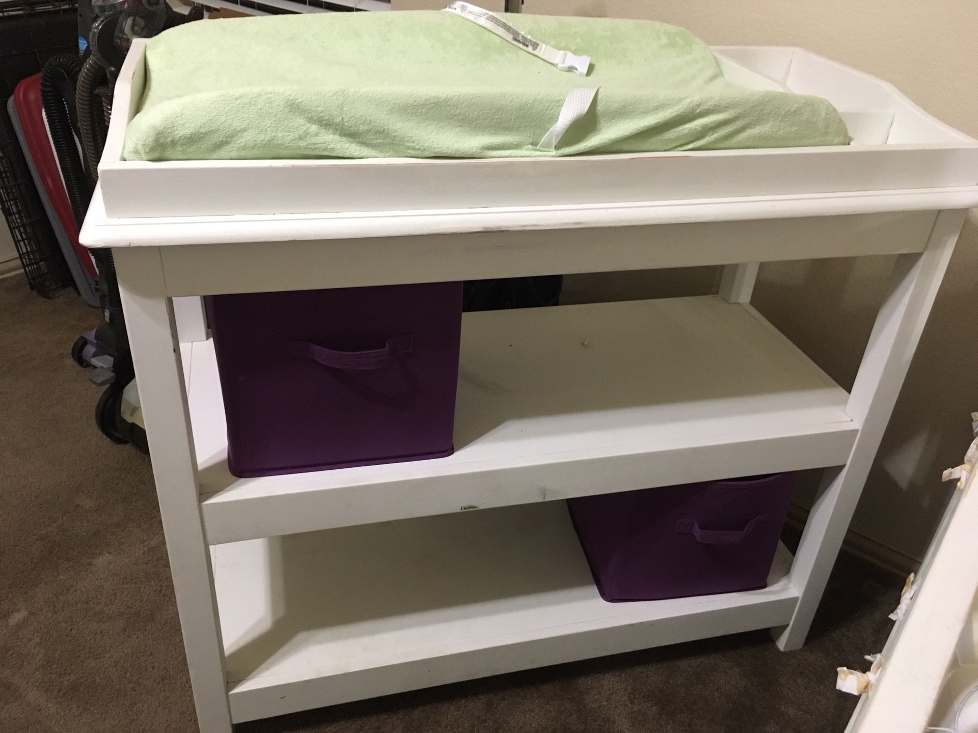 White baby changing table