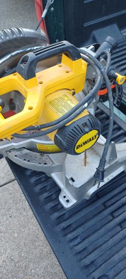 DeWalt chop saw they're in works good newer blade