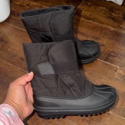 Kids Snow Boots Size 2
