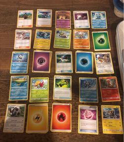 Pokémon TCG Mixed Card Lot (20+ Cards)
