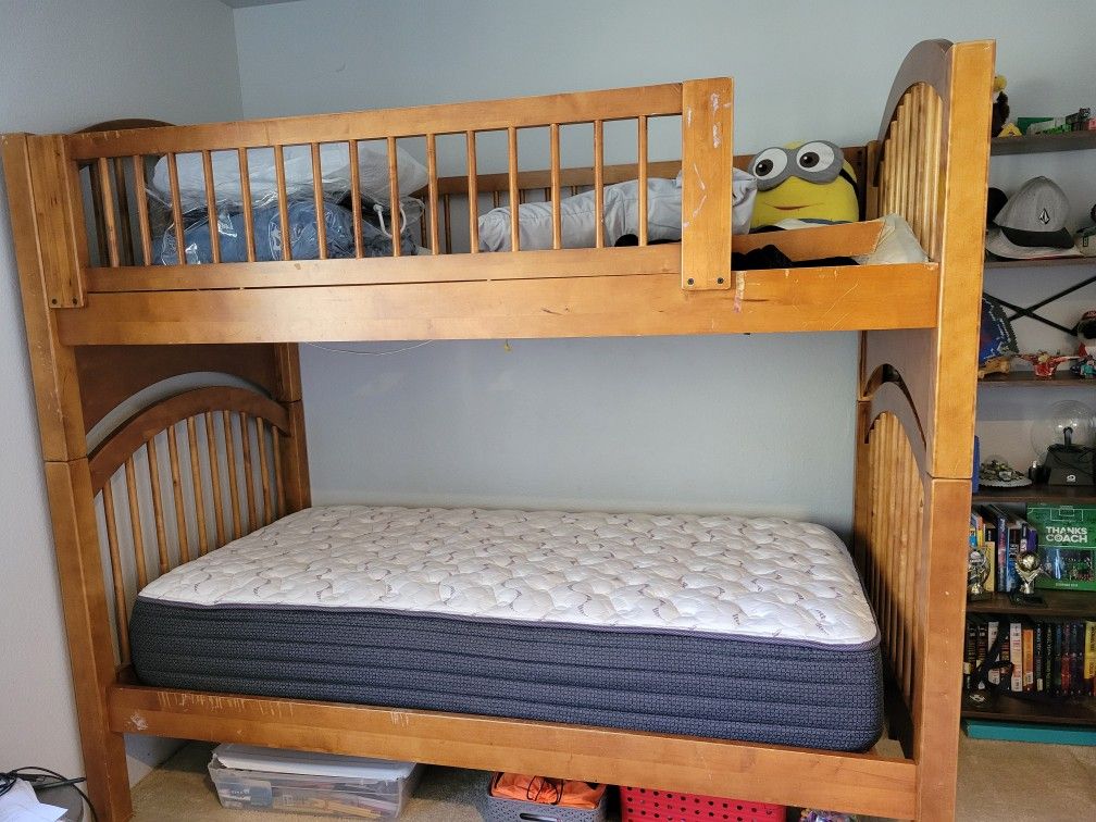 Solid Wood Twin Bunk Bed