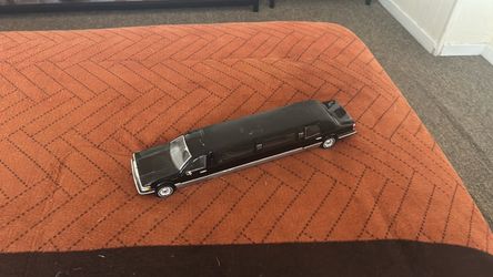 1/24 scale vintage stretch limousine