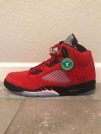 Air Jordan Retro 5 Toro Bravo/Raging Bulls (Size 13) for Sale in