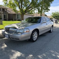 2009 Lincoln Town Car