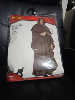 Costume