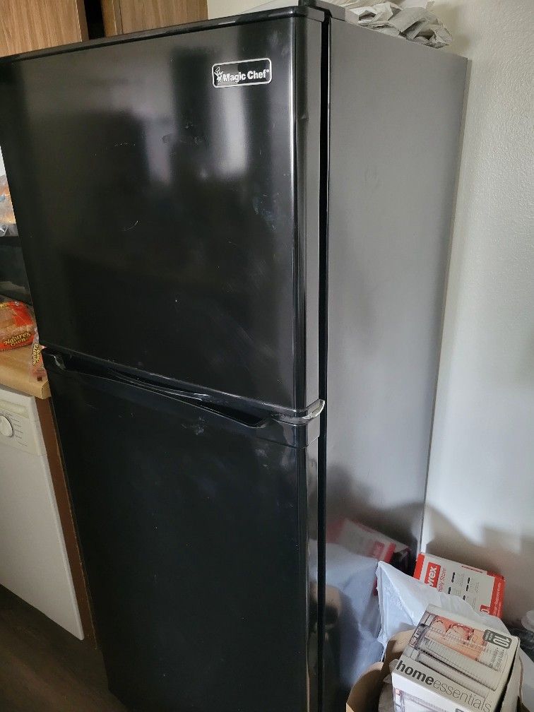 Fridge, Well Maintained