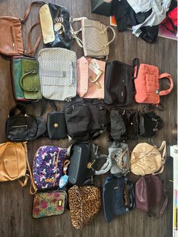 Bags & purses- great condition | Handbags, crossbody & totes