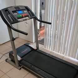 Treadmill with Power Incline(Delivery Available)