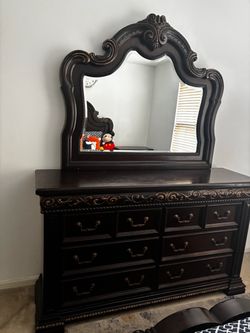 Queen bed and dresser
