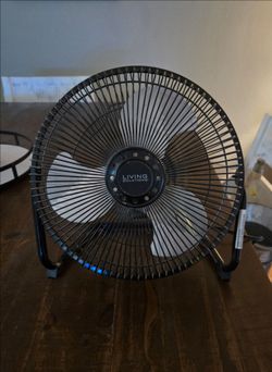 LIving Solutions Deak Fan