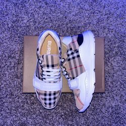 Burberry Shoes