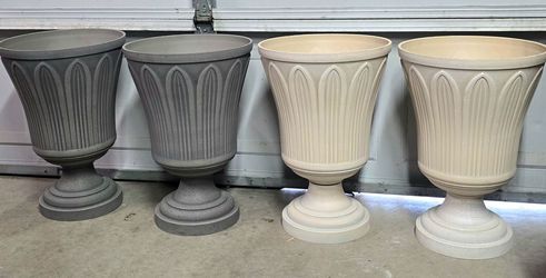 Resin Urns Set of 4 : 2 Tan/2Gray ( 21 in.t x 14 in w)